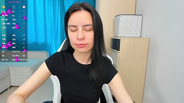 Snapshot of Horny__Nikki chatting on 07-23-26, 09:51 Horny Nikki online show from 07-23-26, 09:51
