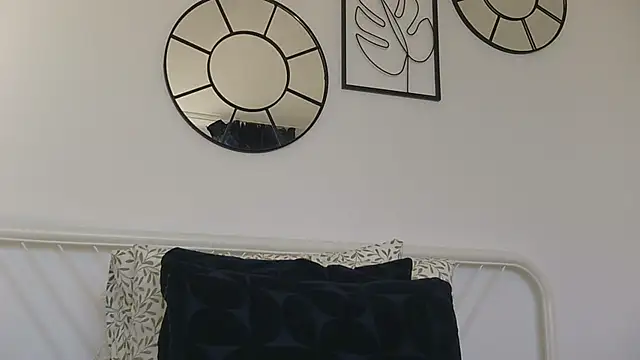 CelineThompson online show from 04-08-26, 01:33