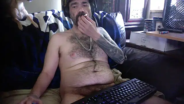 Snapshot of KinkyTOMan chatting on 06-11-26, 02:59 KinkyTOMan online show from 06-11-26, 02:59