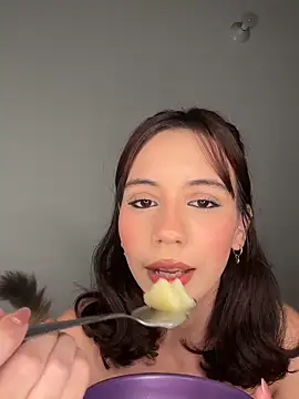 Nicole Cute04 online show from 04-03-26, 04:10