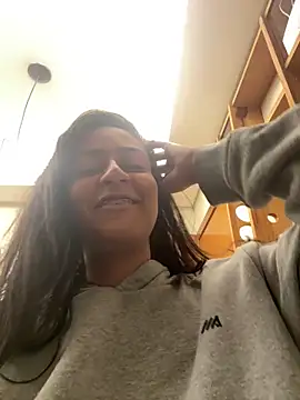 Snapshot of Geovana_blan chatting on 03-12-26, 02:39 Geovana blan online show from 03-12-26, 02:39