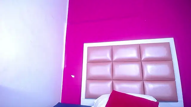 Snapshot of secrett_whore18 chatting on 03-04-26, 06:36 secrett whore18 online show from 03-04-26, 06:36