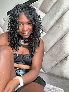 Snapshot of maryjane_ebony chatting on 06-01-26, 02:19 maryjane ebony online show from 06-01-26, 02:19
