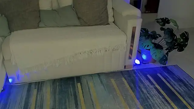 ALEJA R01 online show from 03-27-26, 09:03