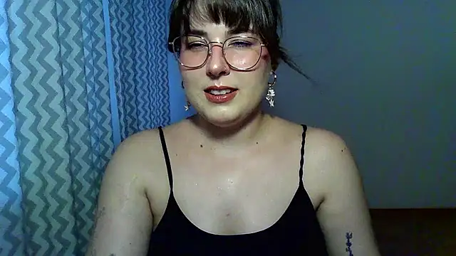 Snapshot of ClaraHard chatting on 06-29-26, 06:30 ClaraHard online show from 06-29-26, 06:30