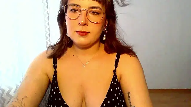 Snapshot of ClaraHard chatting on 07-18-26, 08:40 ClaraHard online show from 07-18-26, 08:40