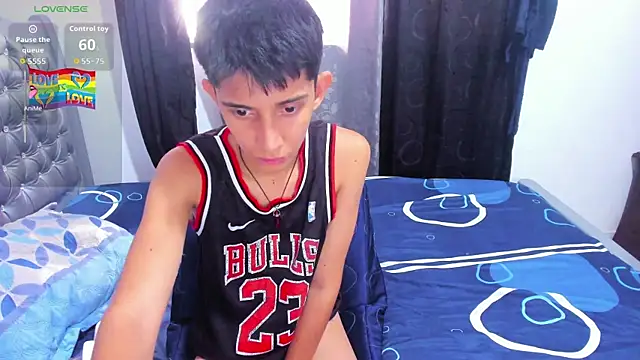 gomitaboy1 online show from 03-18-26, 07:06