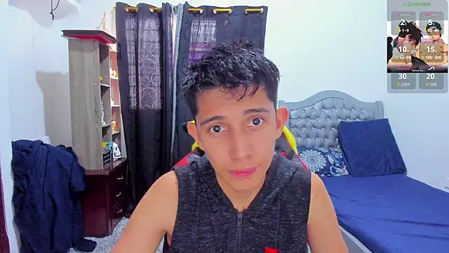 gomitaboy1 online show from 05-14-26, 06:47