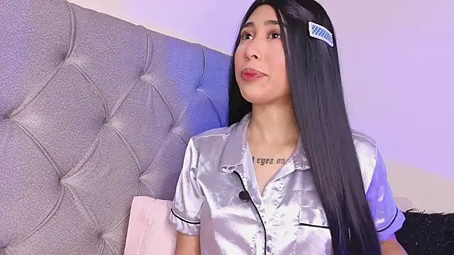 Snapshot of Chelsyrose chatting on 03-07-26, 12:29 Chelsyrose online show from 03-07-26, 12:29