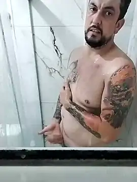 Snapshot of tubarao19 chatting on 04-06-26, 11:16 tubarao19 online show from 04-06-26, 11:16