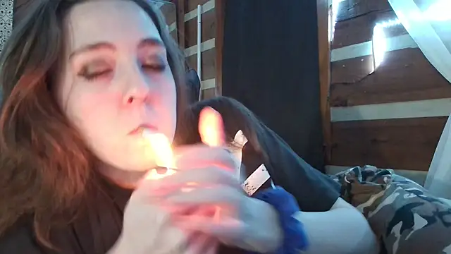 Snapshot of PixieGal01 chatting on 03-09-26, 05:55 PixieGal01 online show from 03-09-26, 05:55