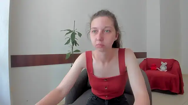 Snapshot of Ellina_Star chatting on 06-18-26, 08:14 Ellina Star online show from 06-18-26, 08:14