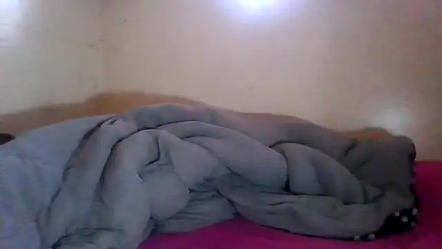 Snapshot of simphiwe23 chatting on 07-06-26, 05:15 simphiwe23 online show from 07-06-26, 05:15