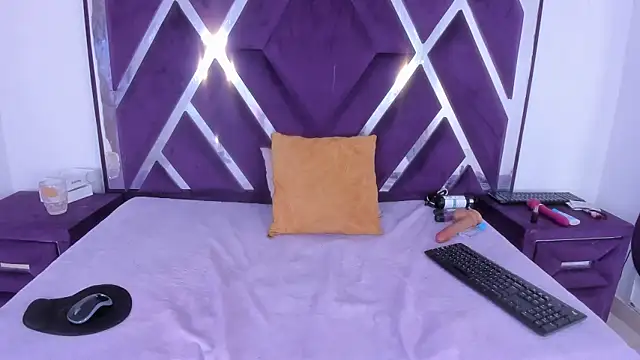 Mairaasm online show from 04-18-26, 04:55