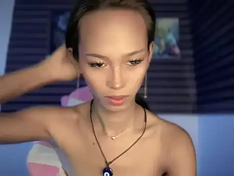 Snapshot of Sunkissed_seductress chatting on 05-11-26, 03:40 Sunkissed seductress online show from 05-11-26, 03:40