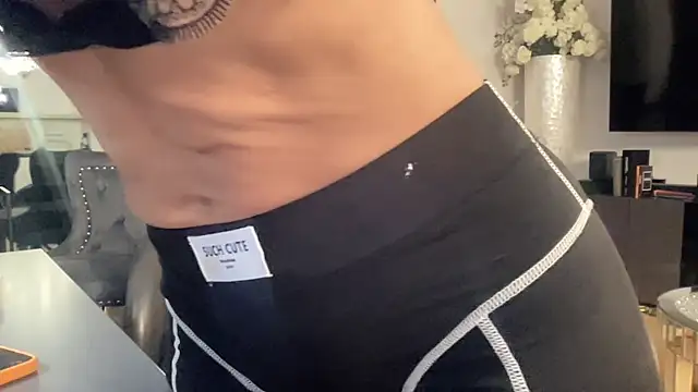 AMBER HARD online show from 04-08-26, 07:14