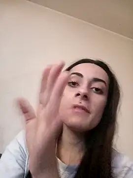 chiara-mario online show from 05-13-26, 07:06