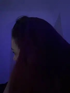 Snapshot of MariainRed chatting on 03-25-26, 12:05 MariainRed online show from 03-25-26, 12:05