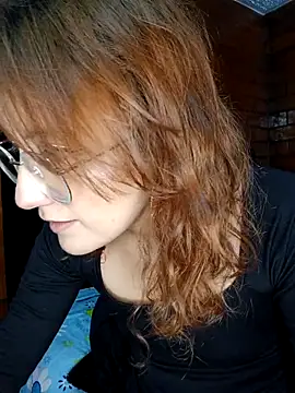 Snapshot of susanhottie1 chatting on 04-10-26, 02:11 susanhottie1 online show from 04-10-26, 02:11