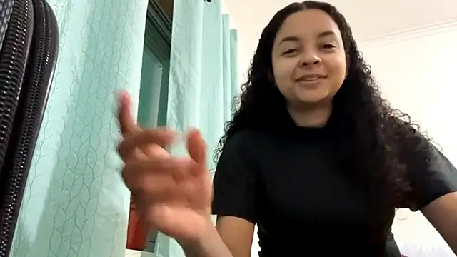 Snapshot of KandyTadiello chatting on 03-09-26, 11:47 KandyTadiello online show from 03-09-26, 11:47