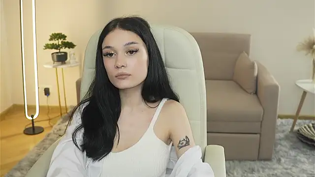 Snapshot of LynnCiprian chatting on 03-09-26, 01:15 LynnCiprian online show from 03-09-26, 01:15