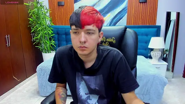 Santiago morgan online show from 04-08-26, 10:32