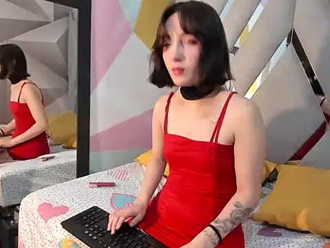 Snapshot of Rosalie_Velvet chatting on 03-10-26, 04:06 Rosalie Velvet online show from 03-10-26, 04:06