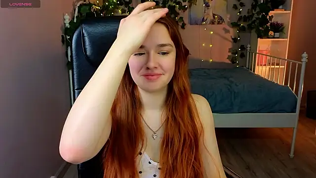 TiffanyVex online show from 03-22-26, 12:30