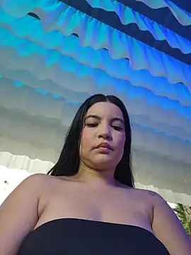 Snapshot of Pretty_Julieta chatting on 04-24-26, 10:12 Pretty Julieta online show from 04-24-26, 10:12