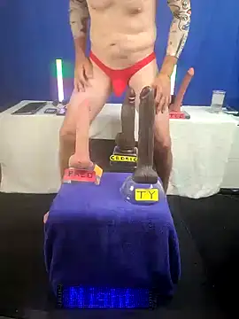 FantasyMan-BiWM online show from 04-21-26, 02:37