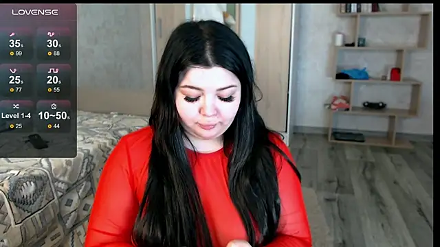 Snapshot of KimSiniza chatting on 05-06-26, 11:48 KimSiniza online show from 05-06-26, 11:48