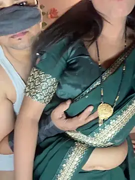 Snapshot of your_bhabhi_love chatting on 04-18-26, 05:50 your bhabhi love online show from 04-18-26, 05:50