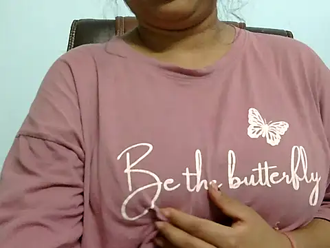 Snapshot of Musk-Melon chatting on 03-11-26, 08:09 Musk-Melon online show from 03-11-26, 08:09