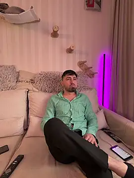 Snapshot of mihaimay2 chatting on 04-07-26, 10:37 mihaimay2 online show from 04-07-26, 10:37