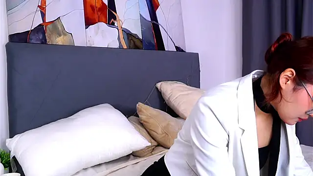 NelleMihalko online show from 07-11-26, 01:25