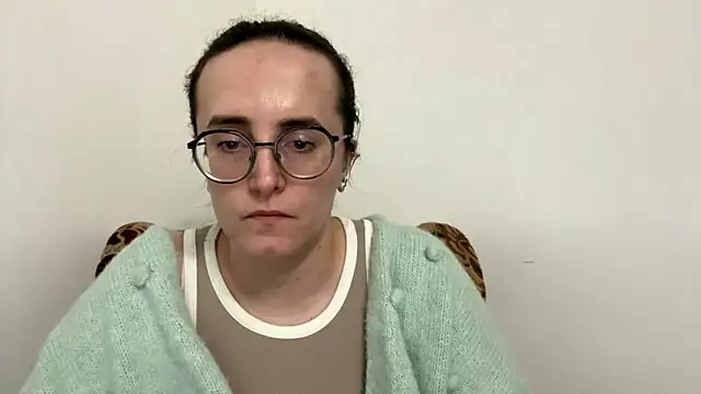 SofiaTease online show from 04-12-26, 05:18