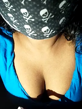 Snapshot of Horny_Natasa_ chatting on 04-21-26, 10:10 Horny Natasa online show from 04-21-26, 10:10