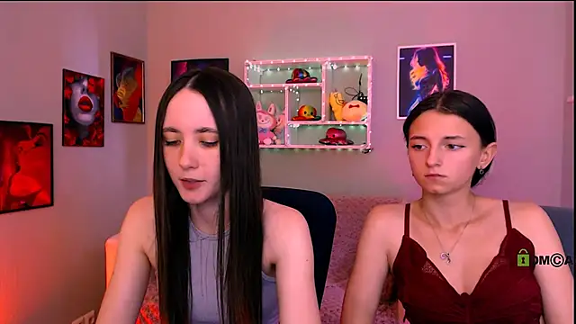 Snapshot of bella_dorn chatting on 06-16-26, 11:46 bella dorn online show from 06-16-26, 11:46
