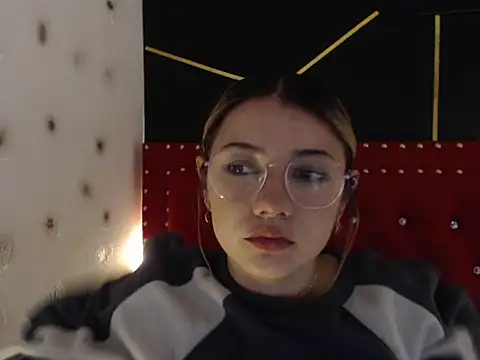 danielawidx online show from 03-12-26, 12:17