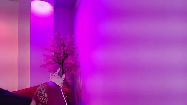 Miia  owens online show from 04-18-26, 11:14