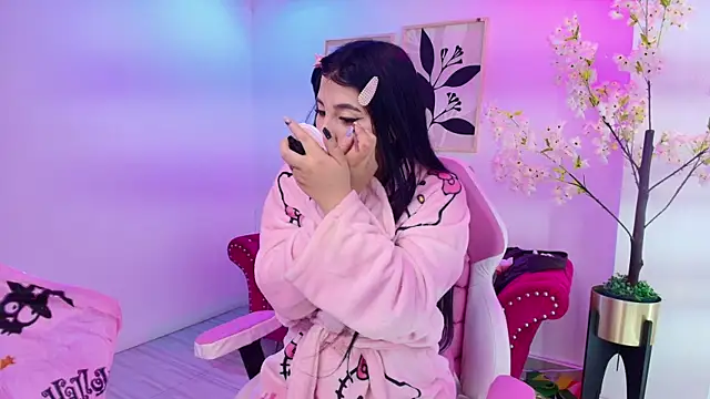Miia  owens online show from 07-17-26, 08:03