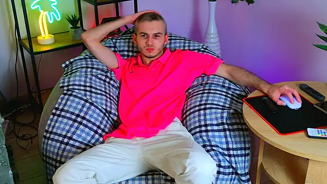 Snapshot of Magic_Storms chatting on 03-13-26, 09:10 Magic Storms online show from 03-13-26, 09:10