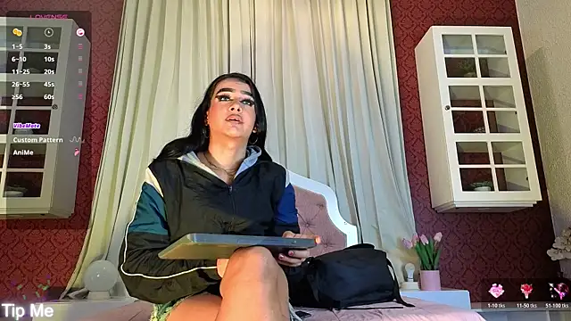 Sienna Dark online show from 04-17-26, 11:02