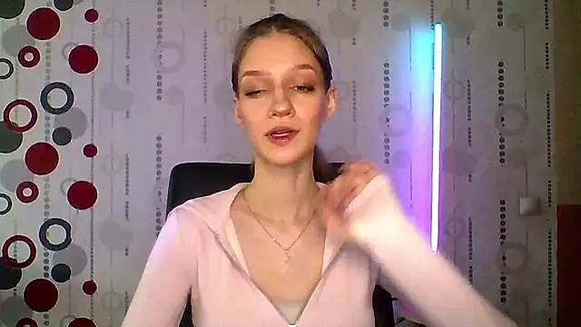 Chrissy Joyful online show from 05-06-26, 04:08