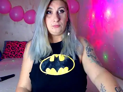 Snapshot of LilLux chatting on 05-15-26, 05:58 LilLux online show from 05-15-26, 05:58