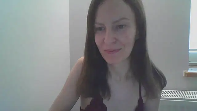 Snapshot of AnnaTight chatting on 06-24-26, 08:35 AnnaTight online show from 06-24-26, 08:35