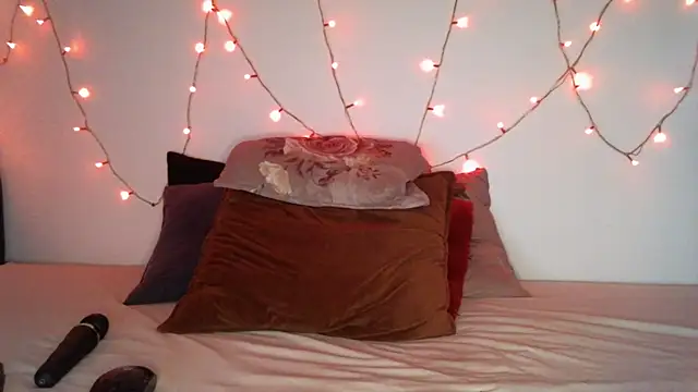 angeleclaraxh online show from 04-18-26, 07:29