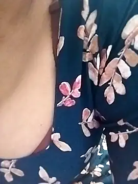 Snapshot of Sarika-lovely chatting on 03-09-26, 04:38 Sarika-lovely online show from 03-09-26, 04:38