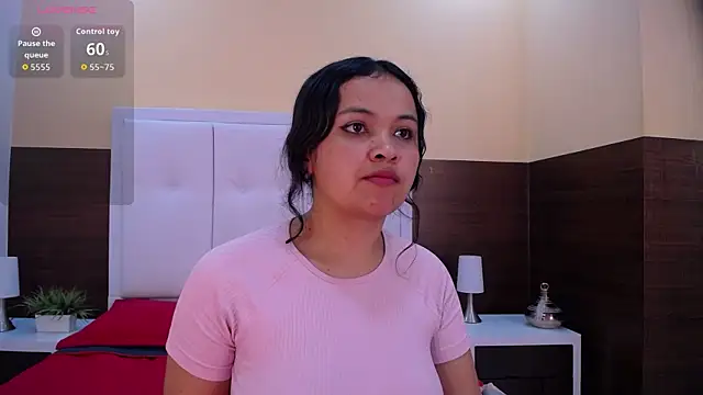 Catalinaa01 online show from 05-19-26, 03:24