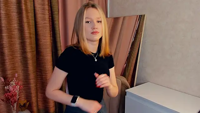 Snapshot of CelsaDelucia chatting on 03-10-26, 07:35 CelsaDelucia online show from 03-10-26, 07:35